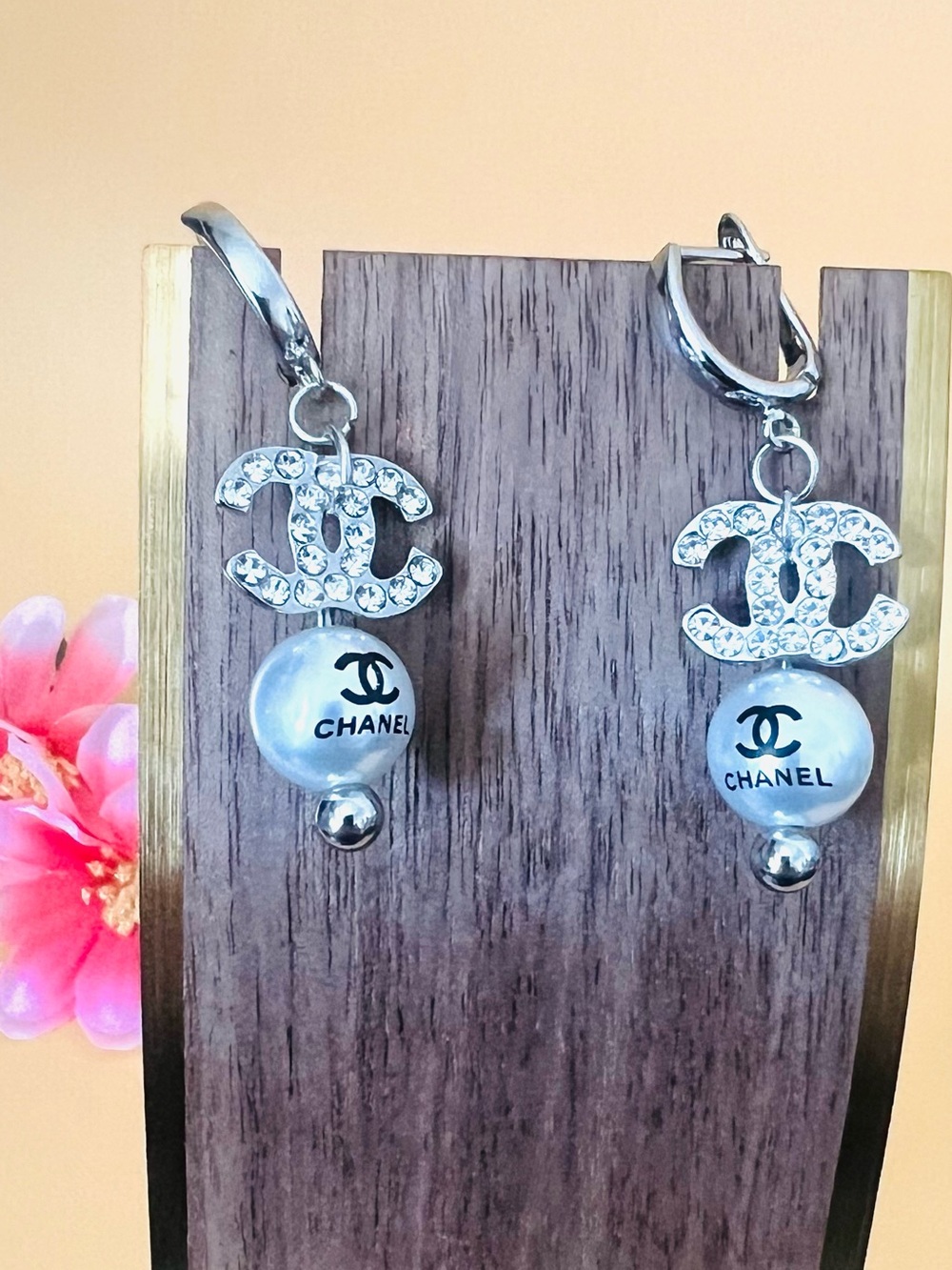 Stainless steel Faux pearls earrings